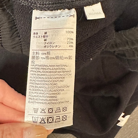 Y-3 Sweatshorts - Picture 3 of 6